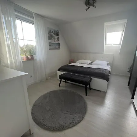 Hakuna Matata - 2 Schlafzimmer - 3 - Netflix - S-bahn - Parkplatz - Kinderfreundlich - Immanuel Helios Klinikum * Kolonie Rontgental