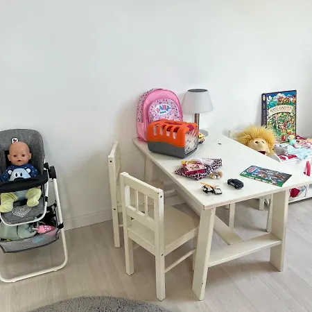 Hakuna Matata - 2 Schlafzimmer - 3 - Netflix - S-bahn - Parkplatz - Kinderfreundlich - Immanuel Helios Klinikum Habitación en casa particular *