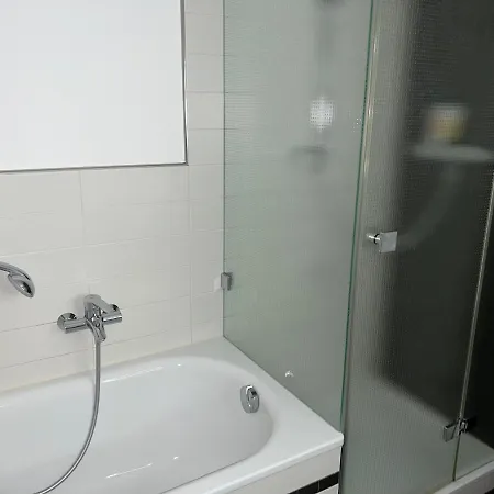 Hakuna Matata - 2 Schlafzimmer - 3 - Netflix - S-bahn - Parkplatz - Kinderfreundlich - Immanuel Helios Klinikum Rum i privatbostad