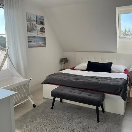 Habitación en casa particular Hakuna Matata - 2 Schlafzimmer - 3 - Netflix - S-bahn - Parkplatz - Kinderfreundlich - Immanuel Helios Klinikum Kolonie Rontgental