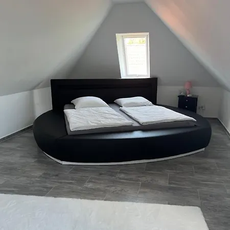 Hakuna Matata - 1 Schlafzimmer - 2 - S-bahn - Parkplatz - Kinderfreundlich - Immanuel Helios Klinikum *